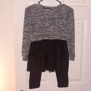 Long sleeve black & white outfit